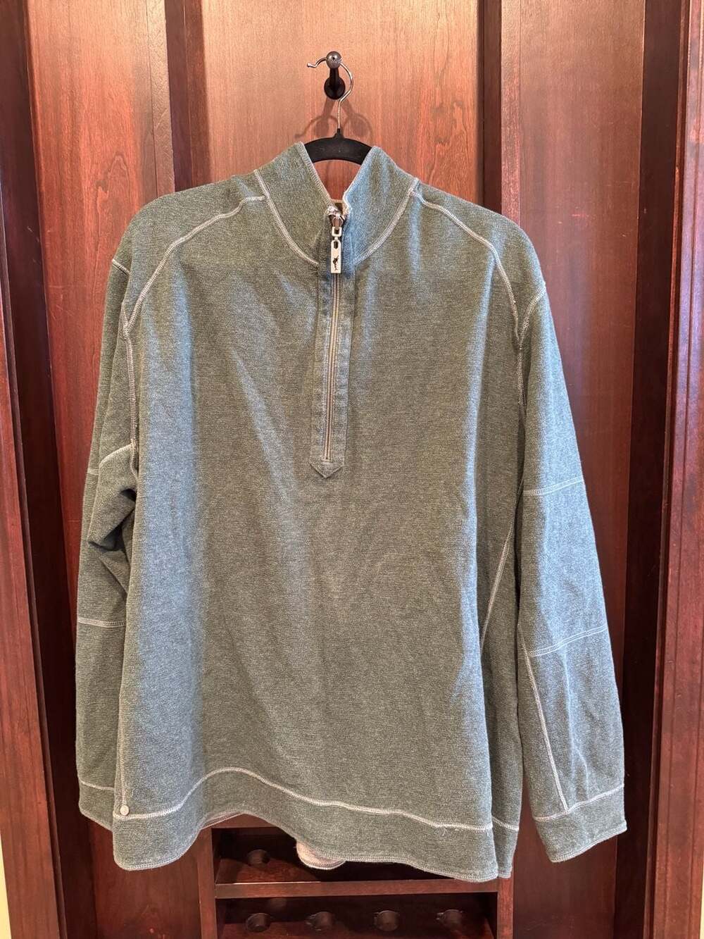 Tommy Bahama Men's Green Herringbone Quarter-Zip Pullover